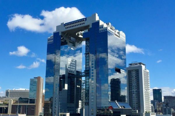 OGC大阪がんクリニック外観(梅田スカイビル)